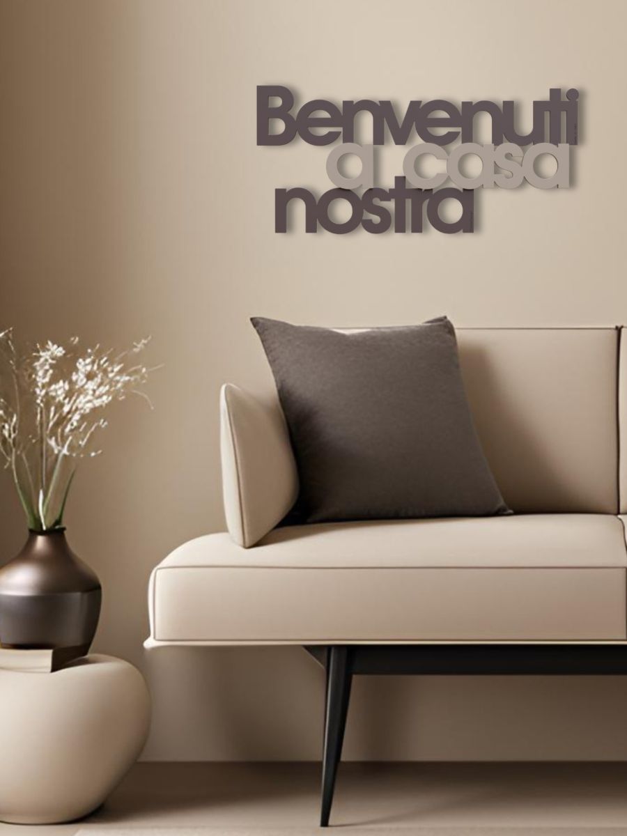 Lettres en bois "Benvenuti a casa nostra"